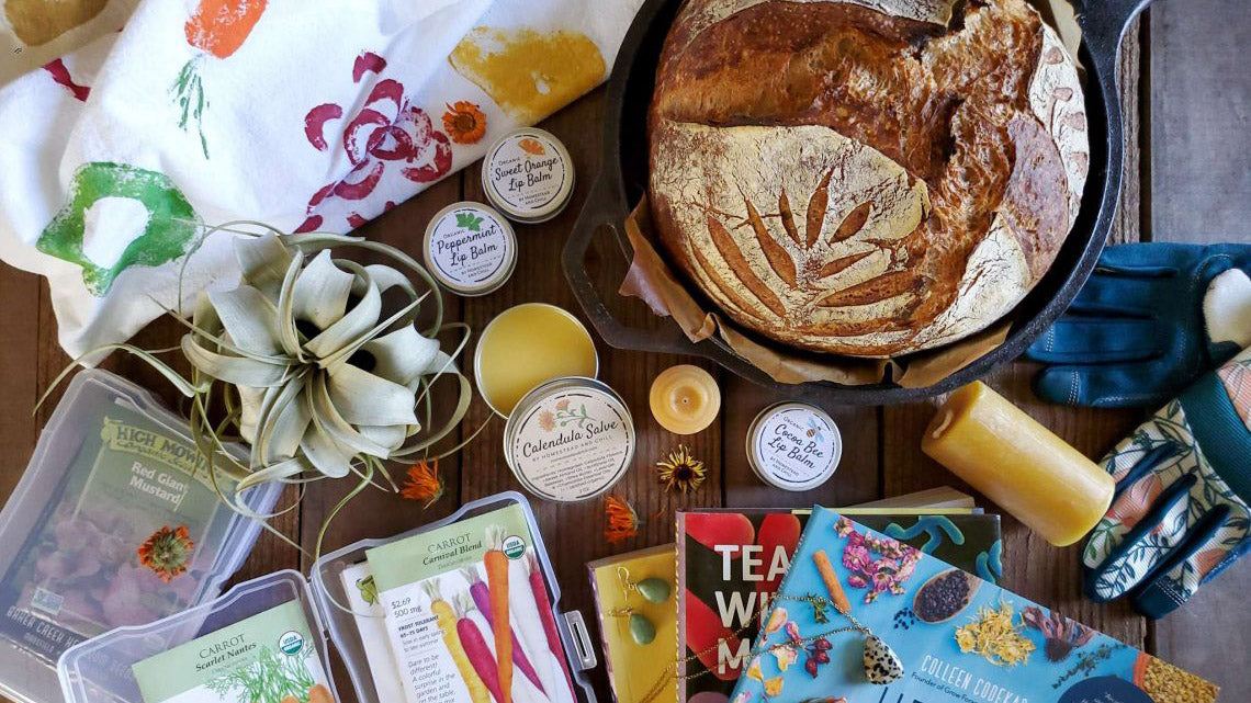 Homestead & Chill Holiday Gift Guide featuring Sea Salts of Hawaii