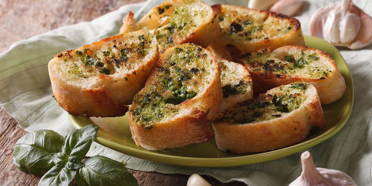 Grilled Garlic Bread with Olive Oil and ‘Alaea Red Hawaiian Sea Salt